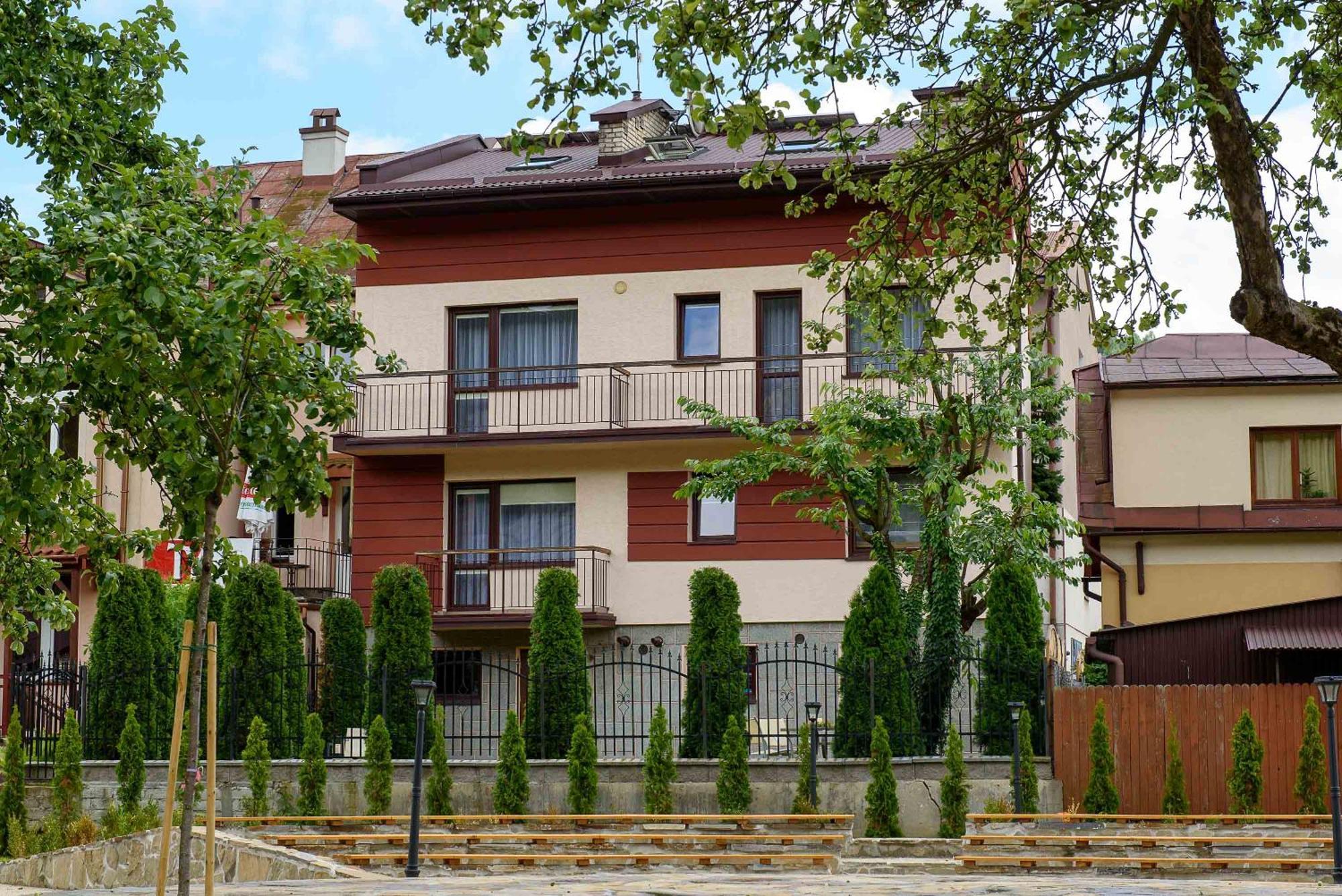 Villa Turris Apartamenty Przy Muszynskim Zamku Мушина Екстер'єр фото